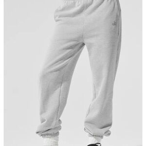 NWT Alo Accolade Sweatpants Joggers Gray Small